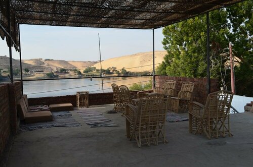 Гостиница Golden Nubian Guesthouse в Мухафазе Асуан
