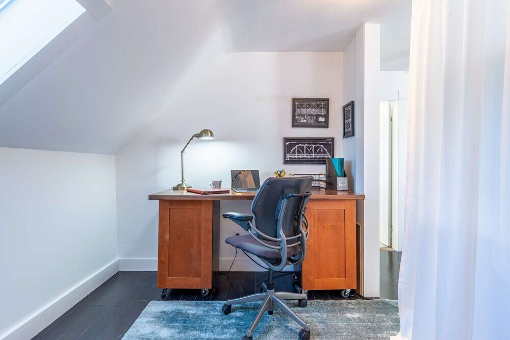 Фото Broom & Board