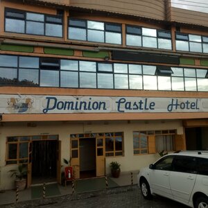 Гостиница Dominion Castle Hotel в Накуру
