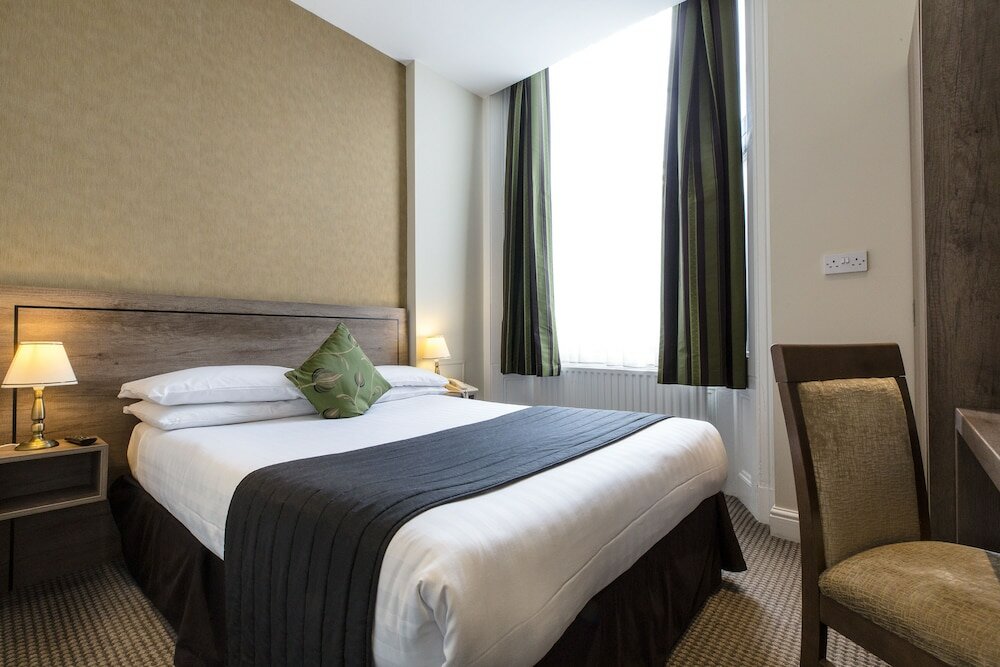 Фото Kensington Gardens Hotel