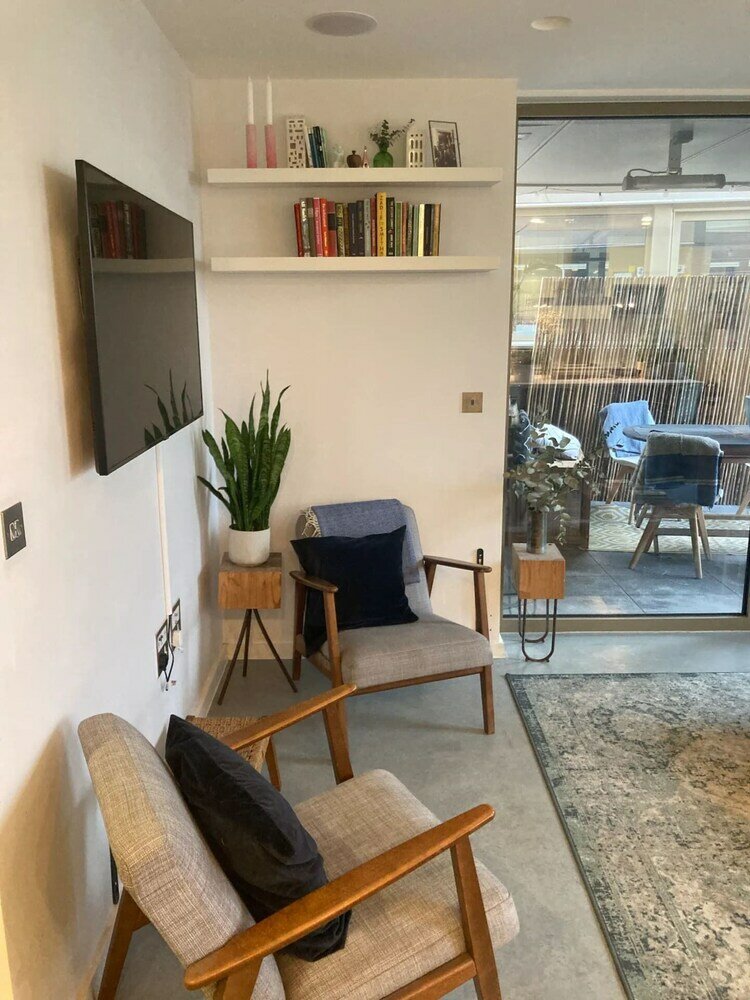 Фото Pet Friendly 1 Bedroom Apartment in London Fields