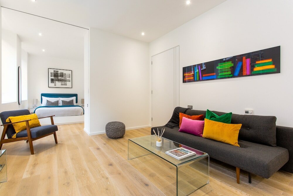 Фото 2 Bed 2 Bath Apartment Off Regent Street