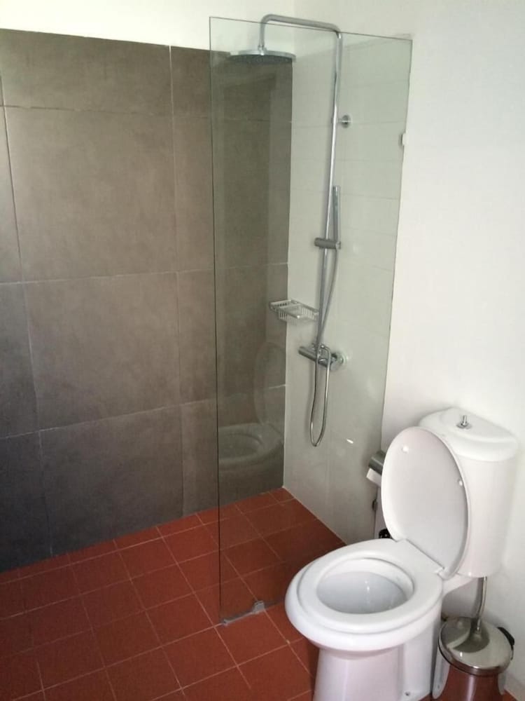 Фото Отель Liqeni Tirana