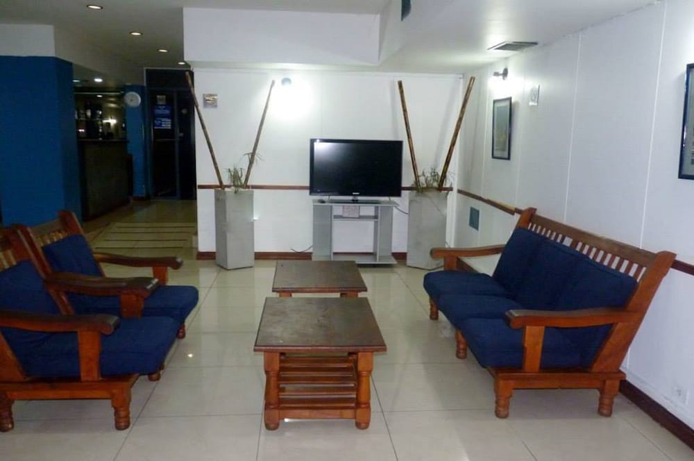 Фото Hotel Adrazi