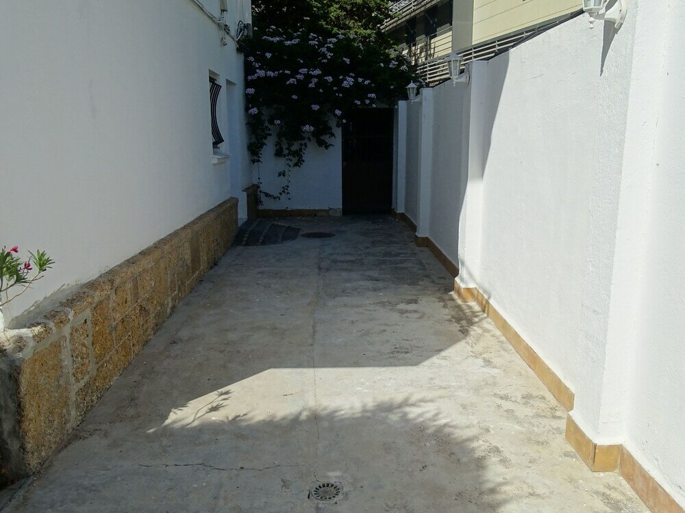 Фото Bahía Blanca Apartments