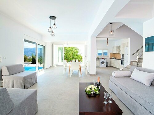 Гостиница New Beautiful Villa With Private Pool at Coastal Area Just Outside Rethymno, Nw