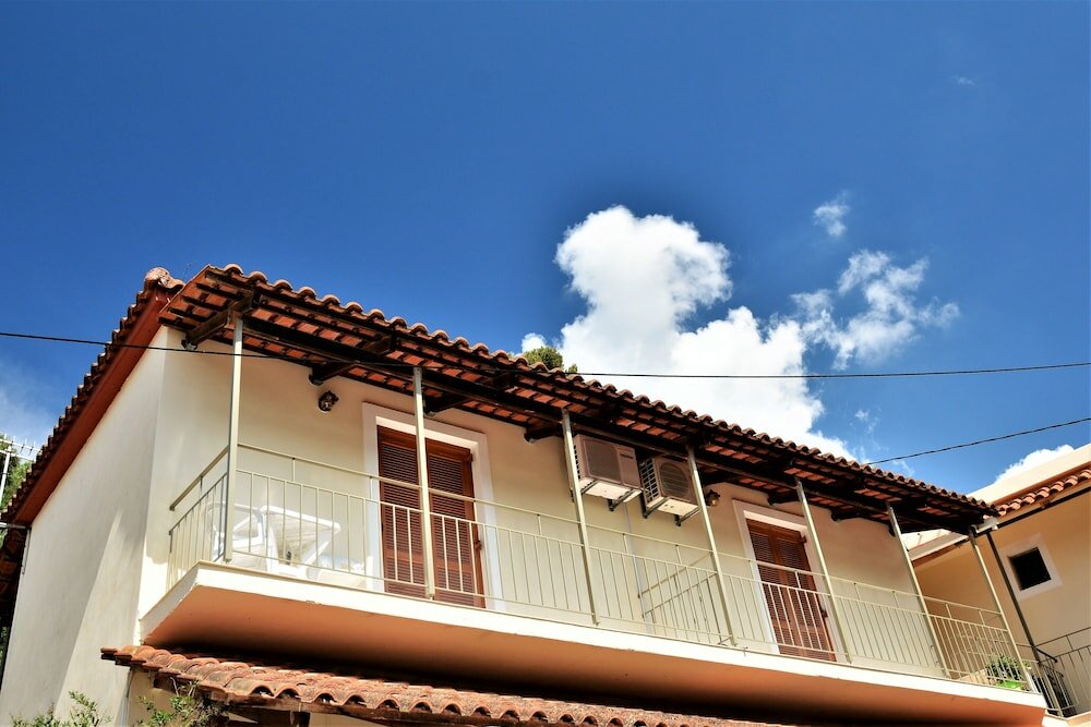 Фото Petros Giatras - Rooms