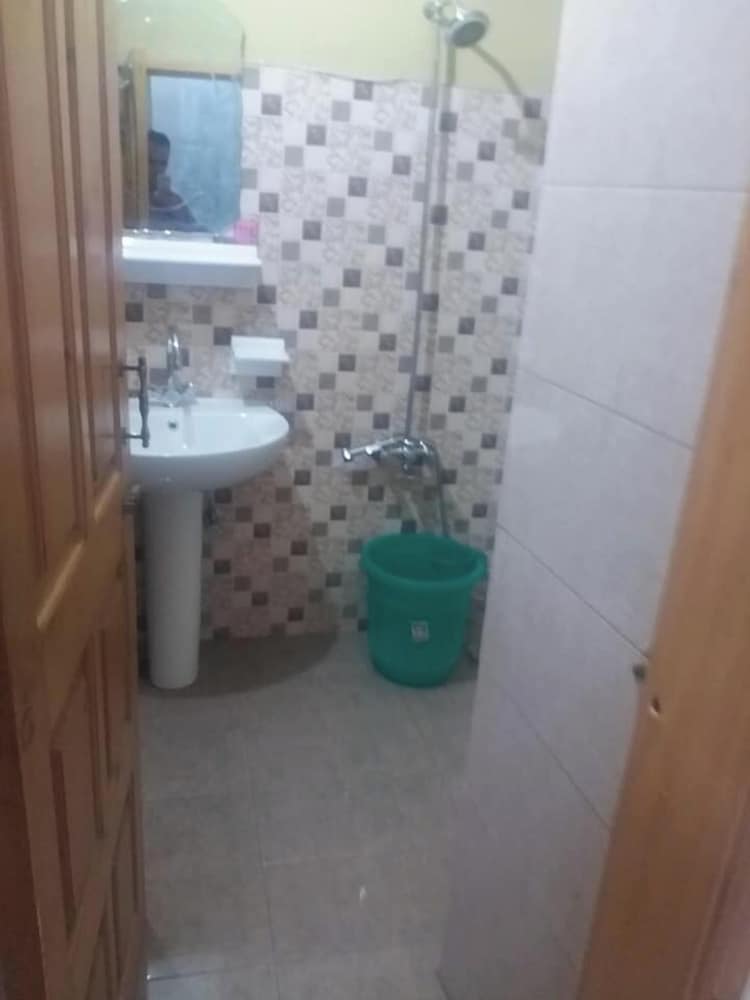 Фото Kashmir Inn Hotel Muzaffarabad