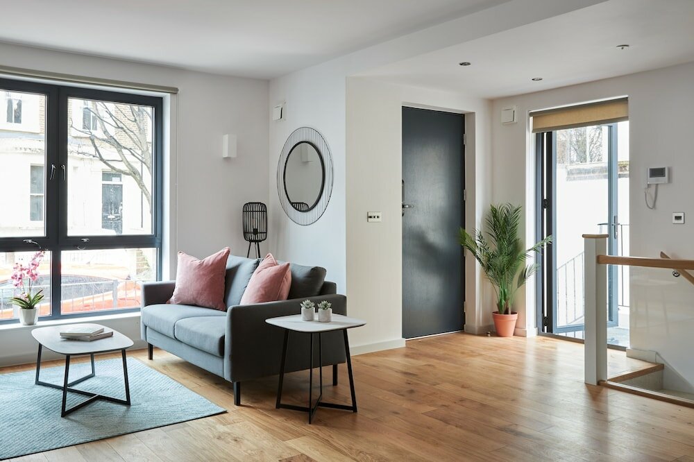 Фото Hammersmith Mews by Flying Butler