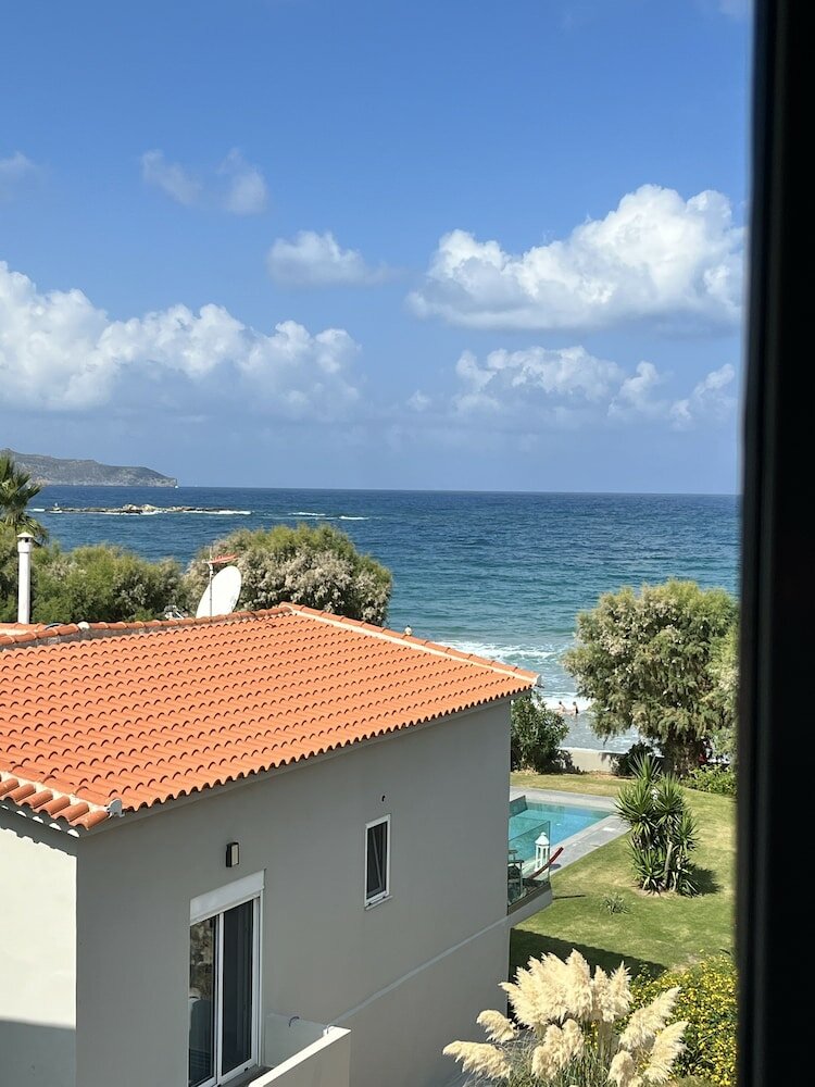 Фото Iolkos Hotel Apartments