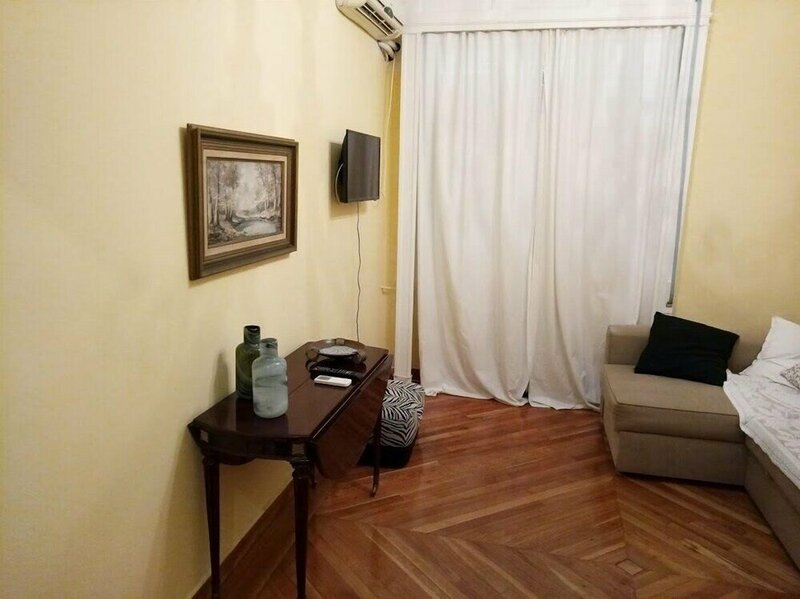 Гостиница Elegant Apartment next to Archaeological Museum в Афинах