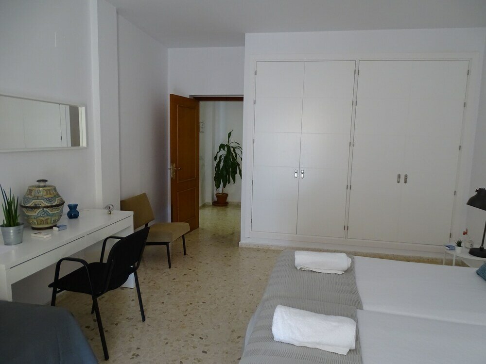 Фото Bahía Blanca Apartments