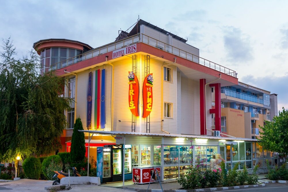 Фото отеля 2