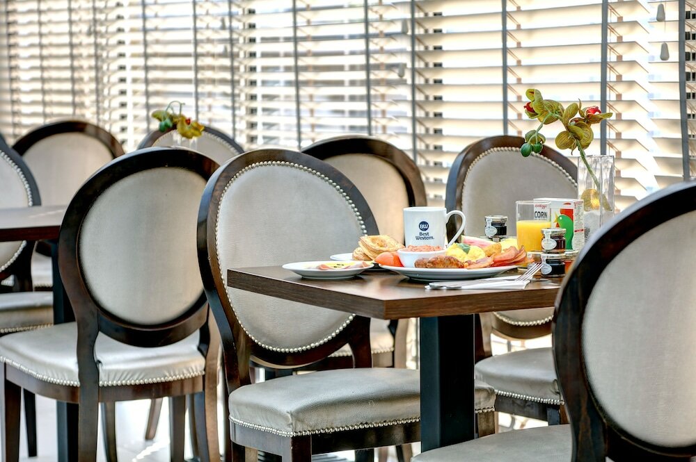 Фото Best Western Chiswick Palace & Suites