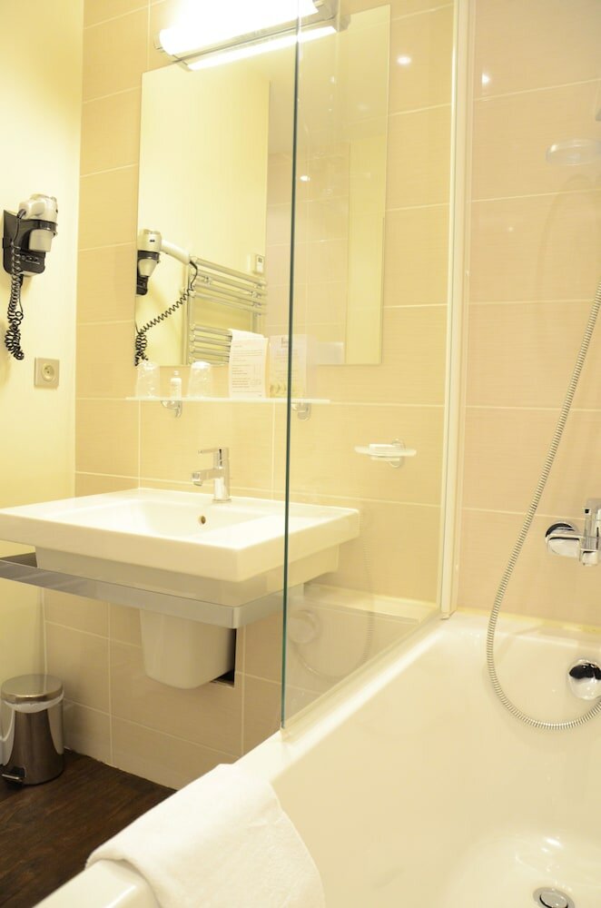 Фото L'Echappée - Hôtel Casino Dieppe