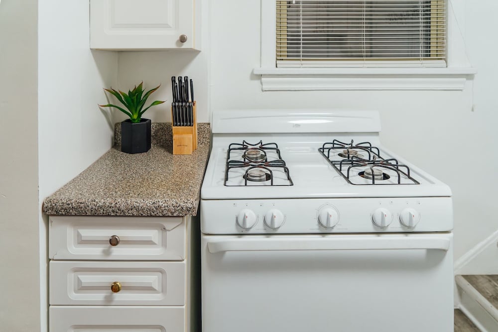 Фото Chic & Pristine 1br Apt in Marshfield