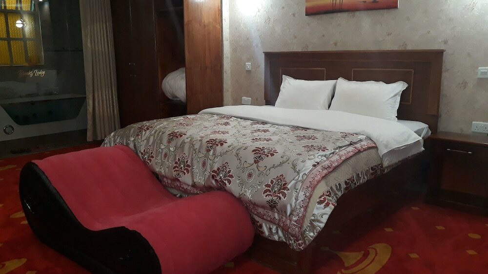 Фото Brooks Lodge