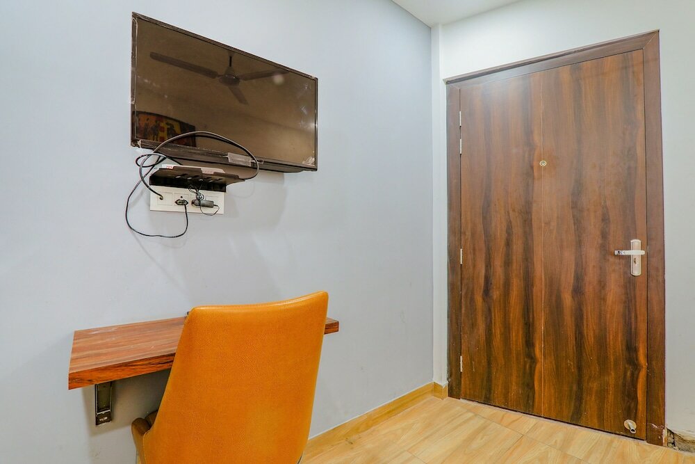 Фото Fabexpress The Mall Inn