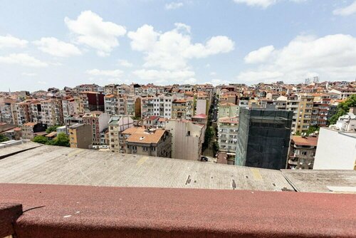 Апартаменты Central and Modern Flat With City View in Sisli в Шишли