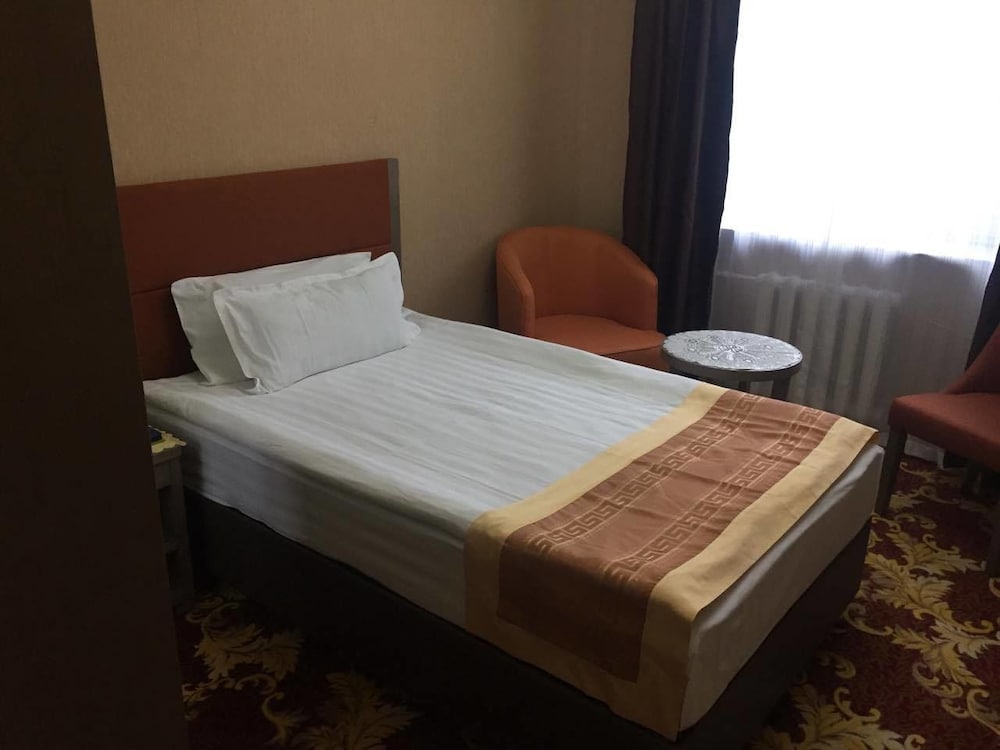 Фото Erdenet Inn