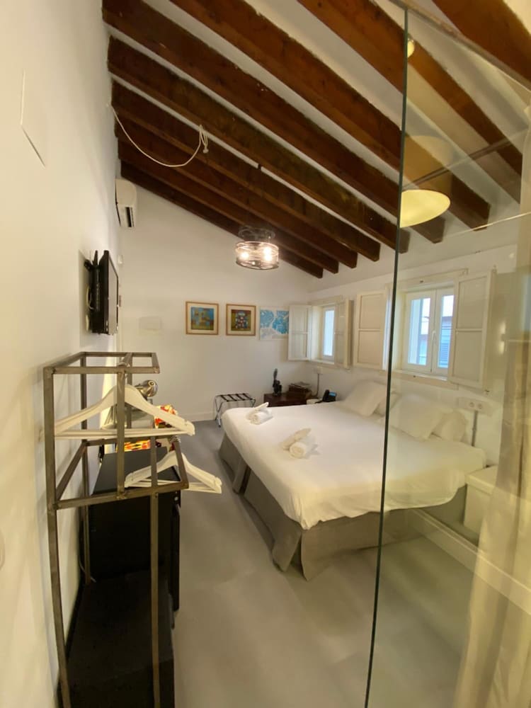 Фото Antiguo Brondo Selfcheck-in Smart Rooms