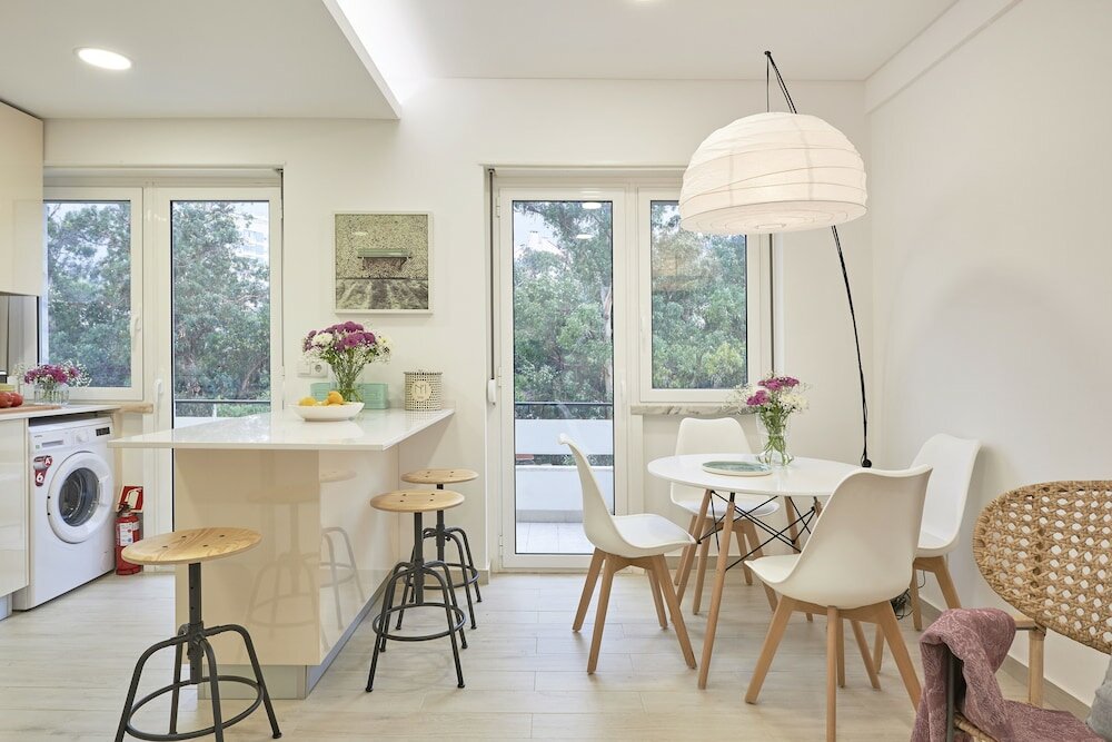 Фото Light Apartment W Balcony Apartment by TimeCooler