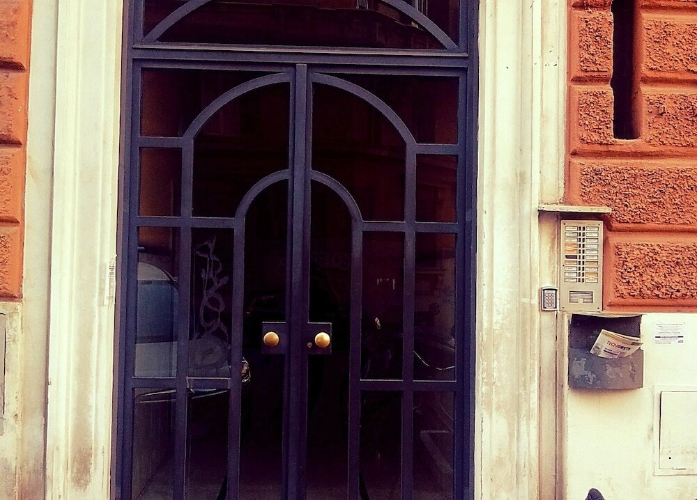 Фото Roman Place