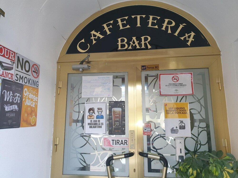 Фото Отель Al-Andalus