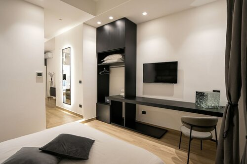 Гостиница La Banchina Luxury Suites в Трани