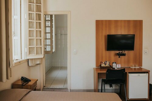 Гостиница Nhm Hotel в Араракуаре