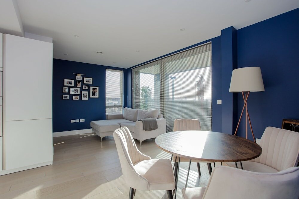 Фото Contemporary 1 Bedroom Apartment in South London