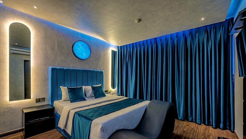 Гостиница Midas Hotel