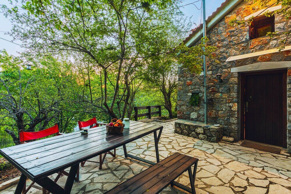 Фото Escape in the Forest, Cosy Chalet with Home Cinema