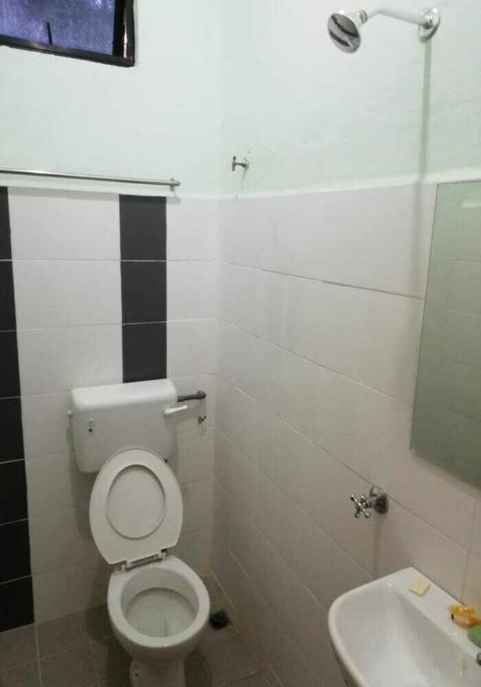 Фото Hotel by Lawang Suites