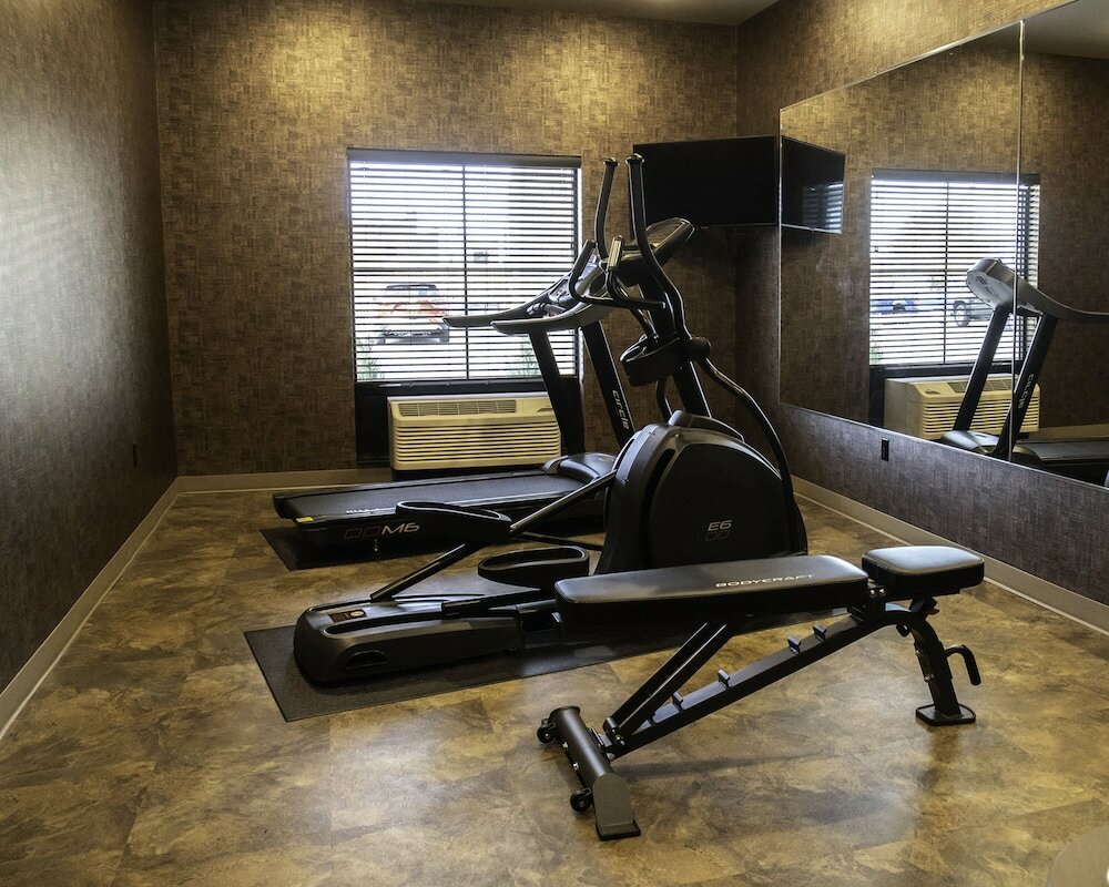 Фото Cobblestone Hotel & Suites - Two Rivers