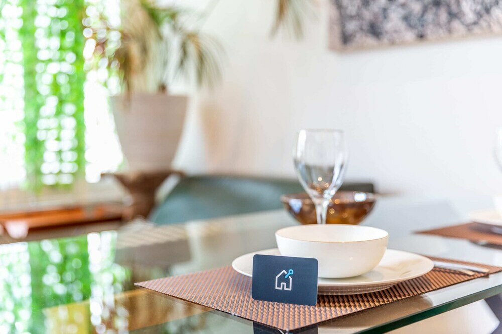 Фото Bright and Spacious Notting Hill Nest