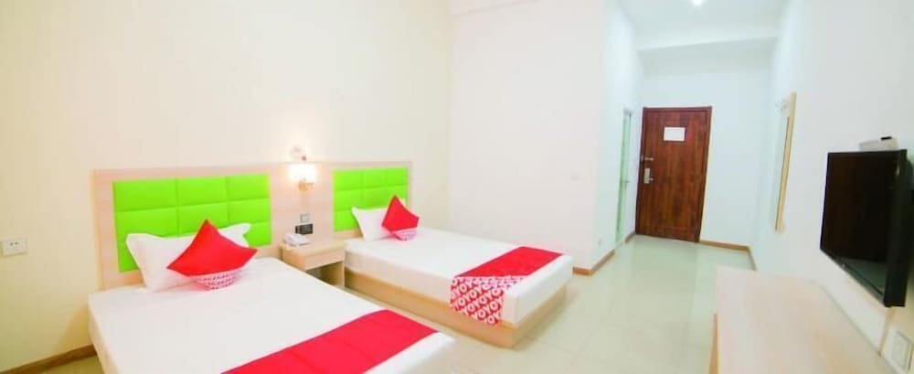 Фото Green Orange Express Inn