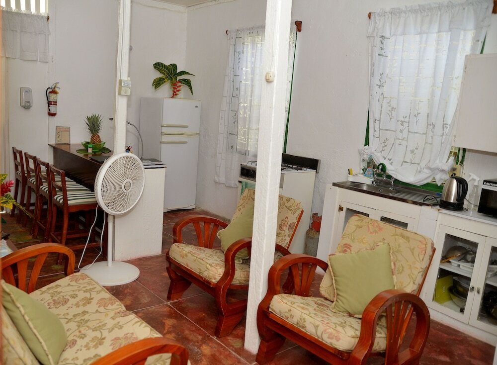 Фото Cholson Chalets Limited