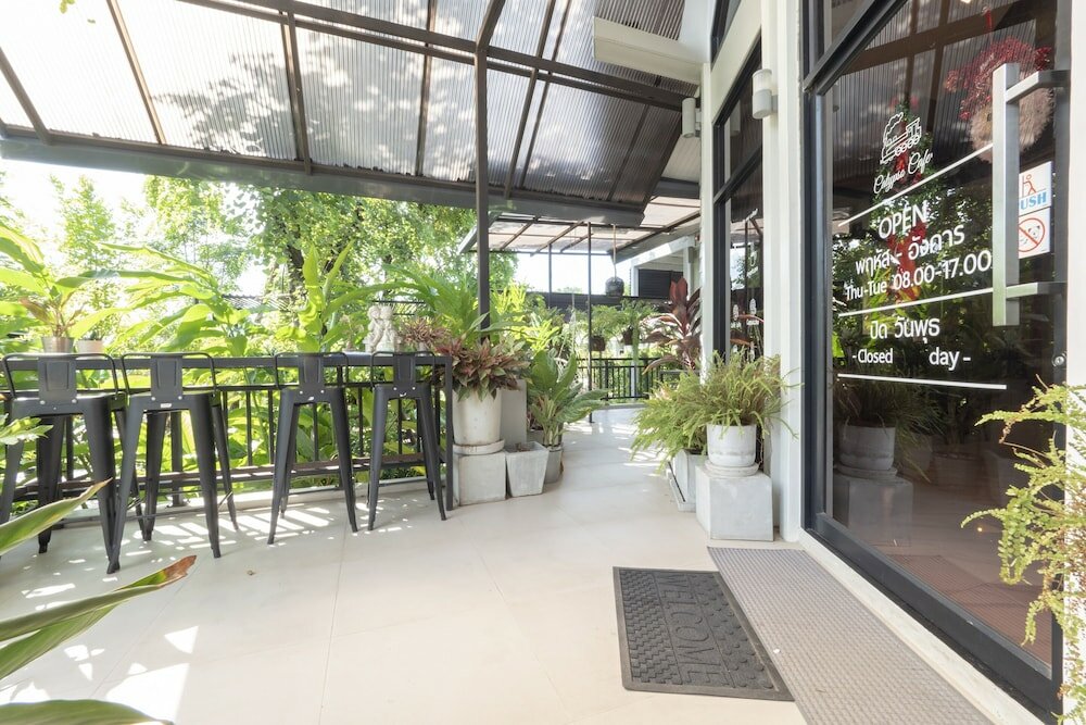 Фото Oyo 75378 Thawapee Resort