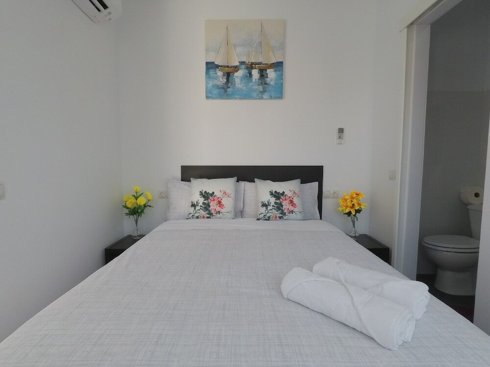 Фото A&z Frailes - Auto check-in property