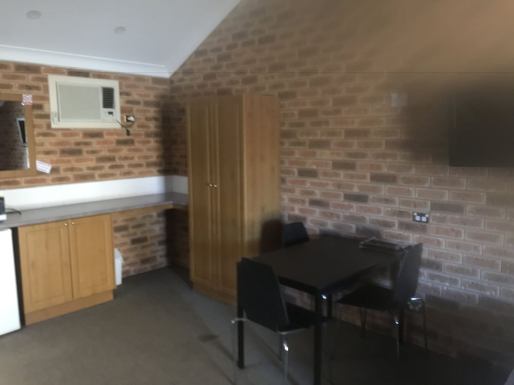 Фото Condobolin Motor Inn