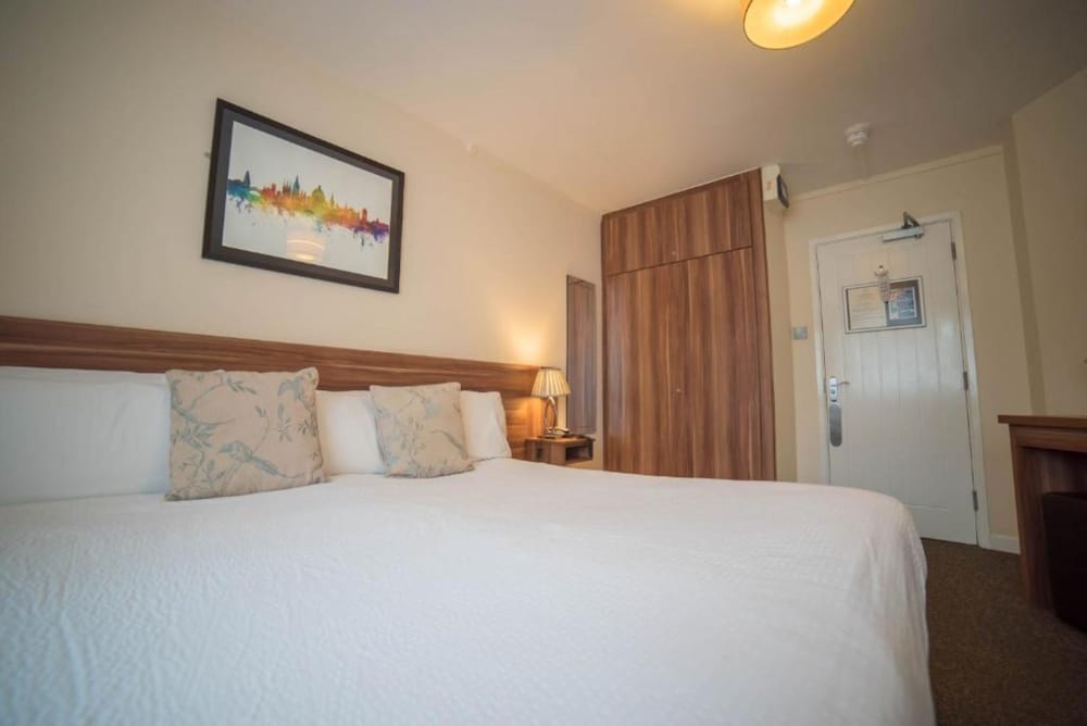 Фото Red Mullions Guest House