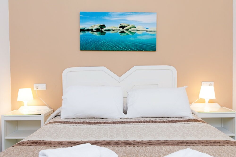 Фото Apartamentos Turísticos Almoraide