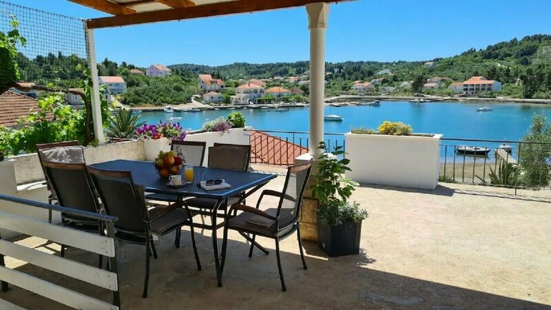 Гостиница Sunny - 50 m From sea - A2
