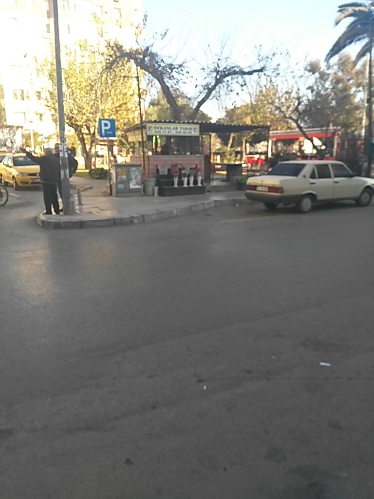 Taksi durağı Özkanlar Taksi, Bayraklı, foto