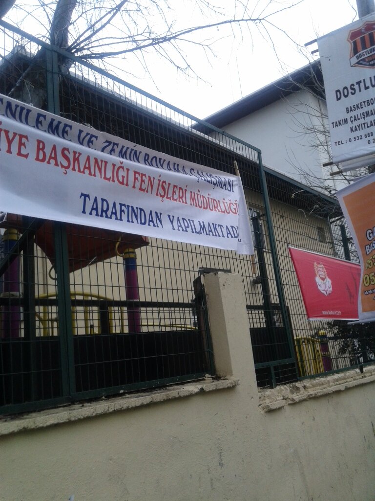 Ortaokul İncirlik Ahmet Hamdi Tanpınar Ortaokulu, Bakırköy, foto