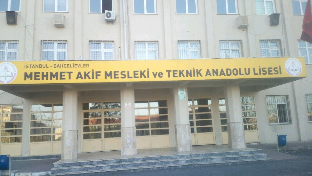 Lise Mehmet Akif Mesleki Ve Teknik Anadolu Lisesi, Bahçelievler, foto