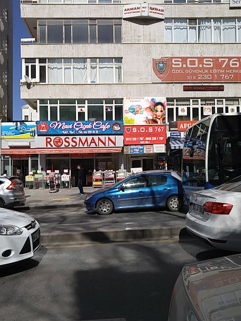 Kozmetik ve parfümeri mağazaları Rossmann - Kızılay-1 Şubesi, Çankaya, foto