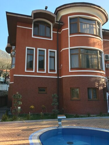 Гостиница Alm House в Красной Поляне