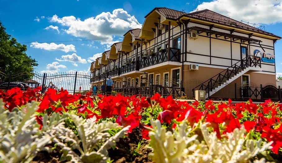 Фото отеля 2